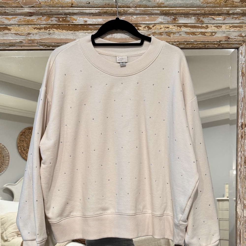 A new day pullover